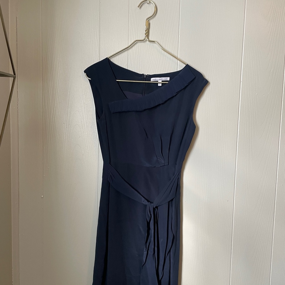 Streamline Cynthia Steffe 100% Silk Navy Blue Dress